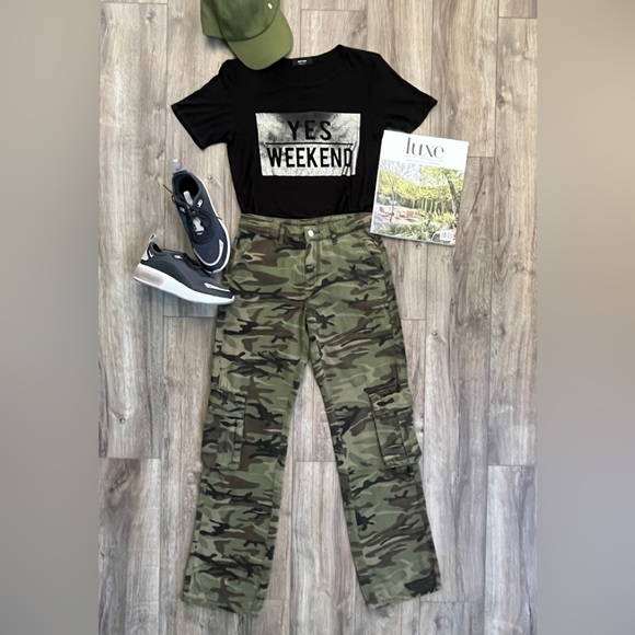 SHEIN Denim - NWOT Super Cool Camo Cargo Pants